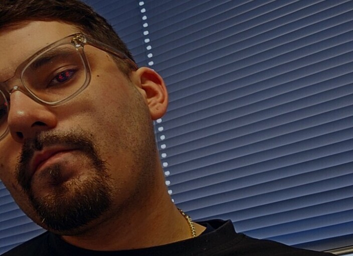 LatinoHot77