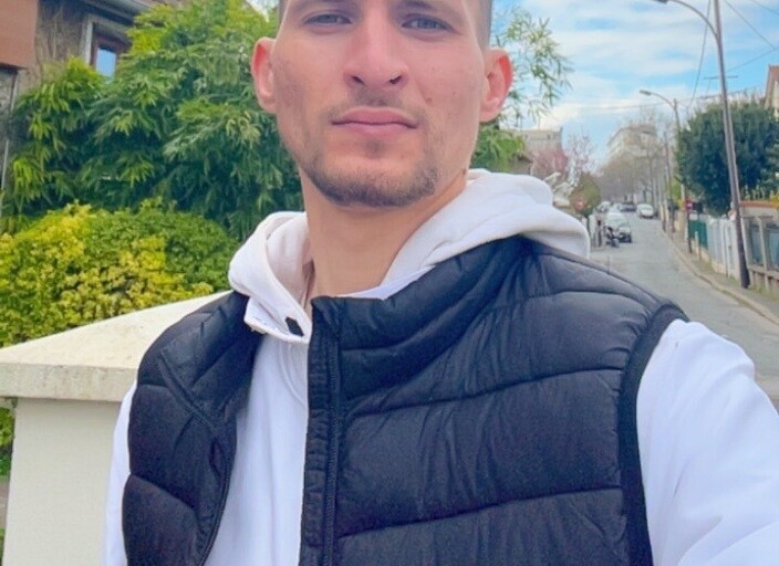w94