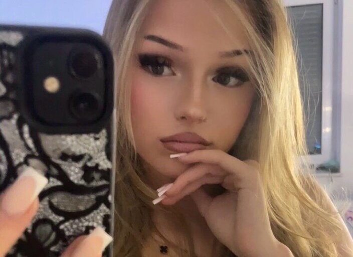 zoe_h46