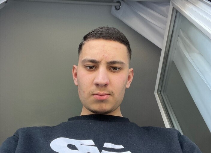 f69