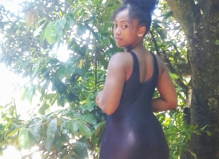 Christela_206