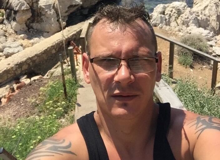 nicos70