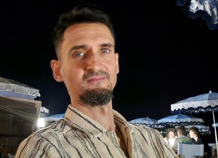 Alex06