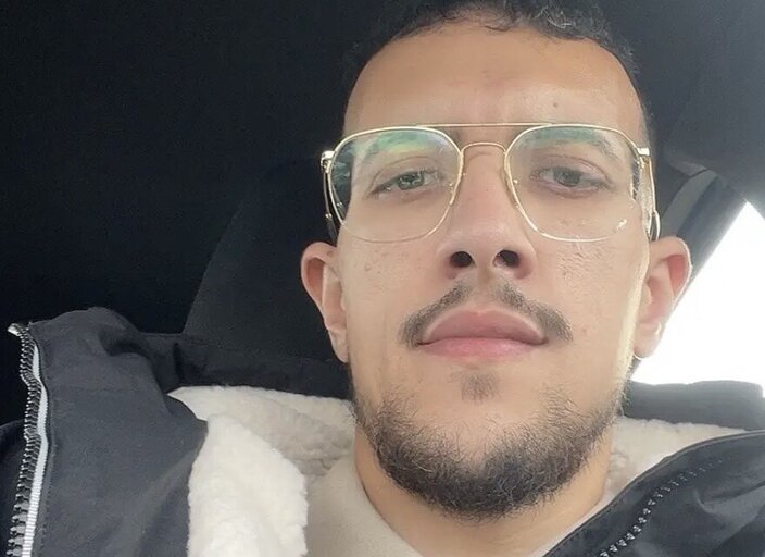 younes76