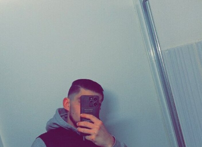 j28