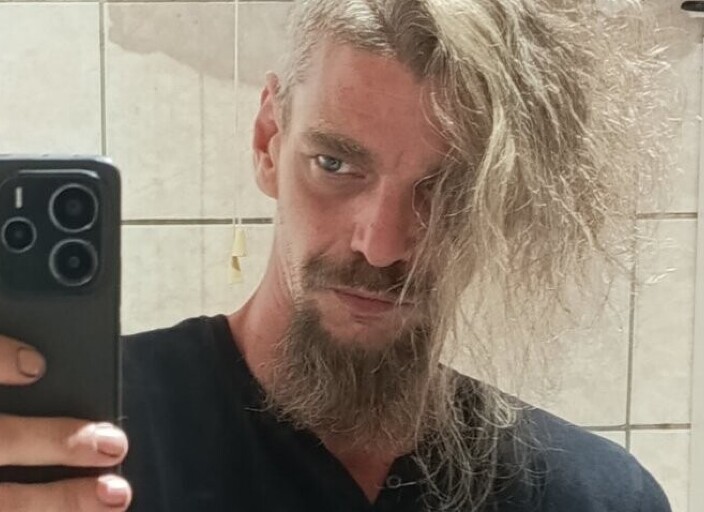 Damien766