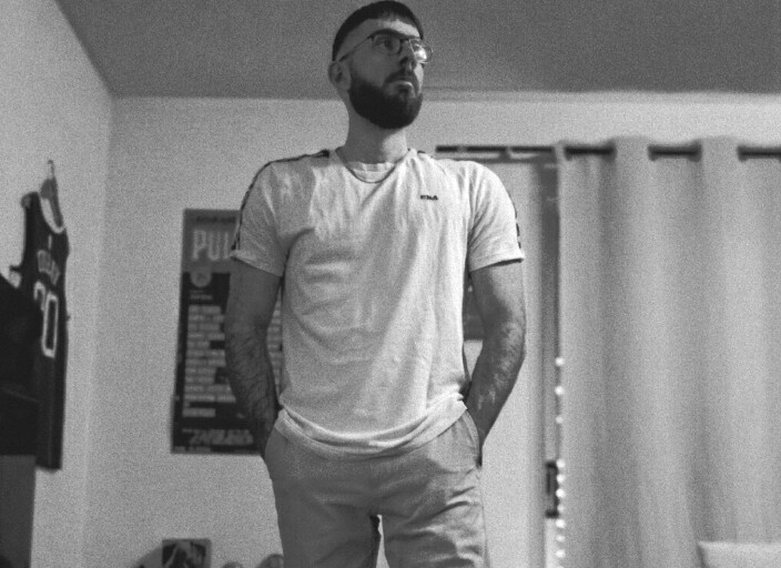 Dim85