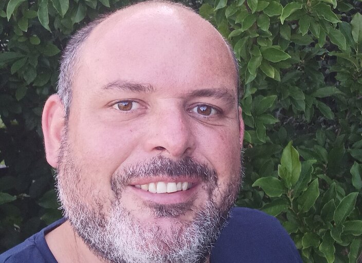 NiKoS