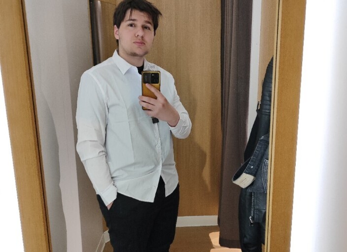 AdamFY