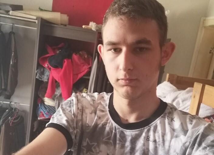 Adrien98