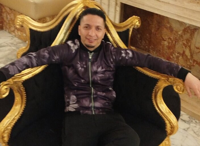 sam977