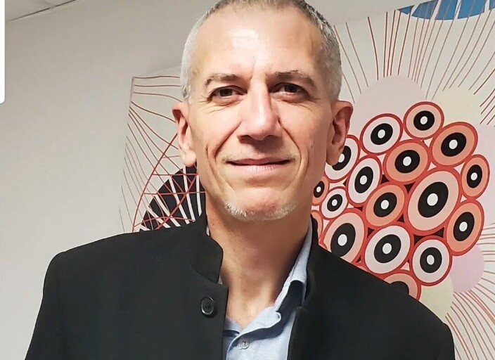 Alex33800
