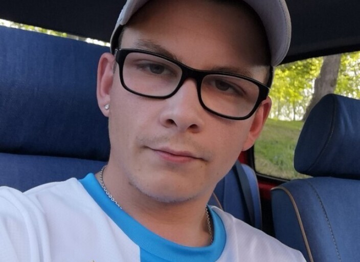 dylan77440