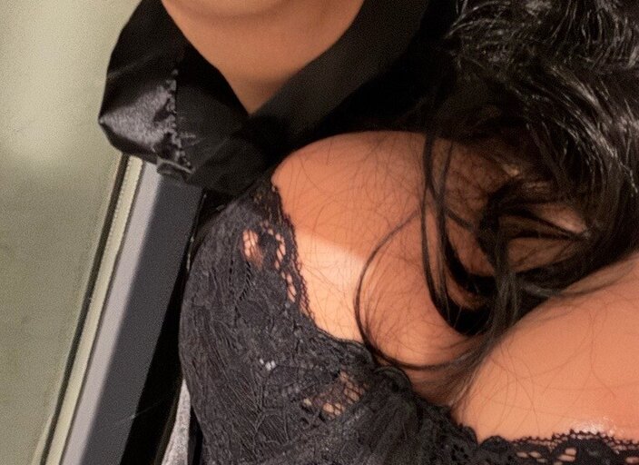 Leila210