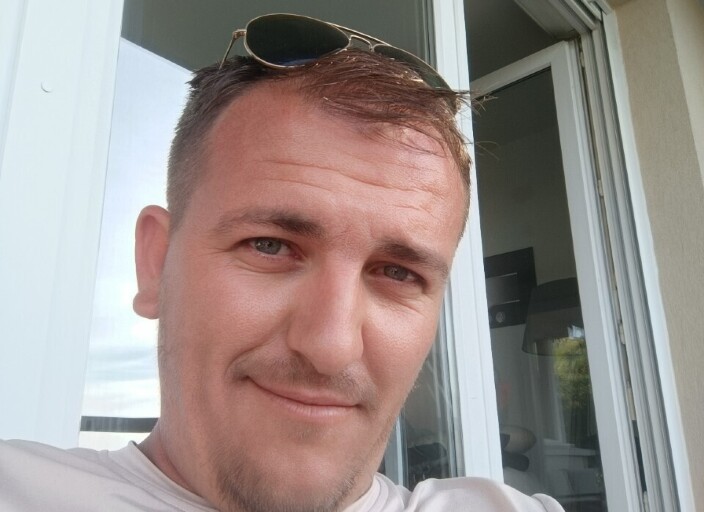 dadousky