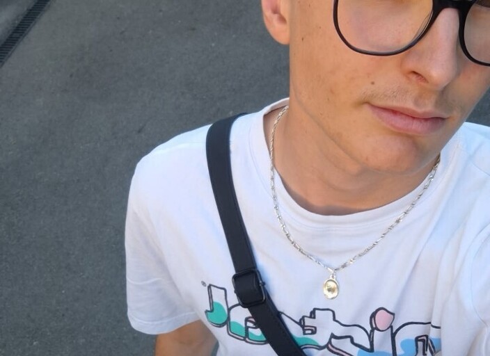 yann_frnt